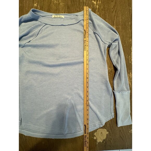 Free People Pale Blue Thermal Waffle Top  Long Sleeve Tee MEDIUM  Thumb holes - Picture 3 of 8